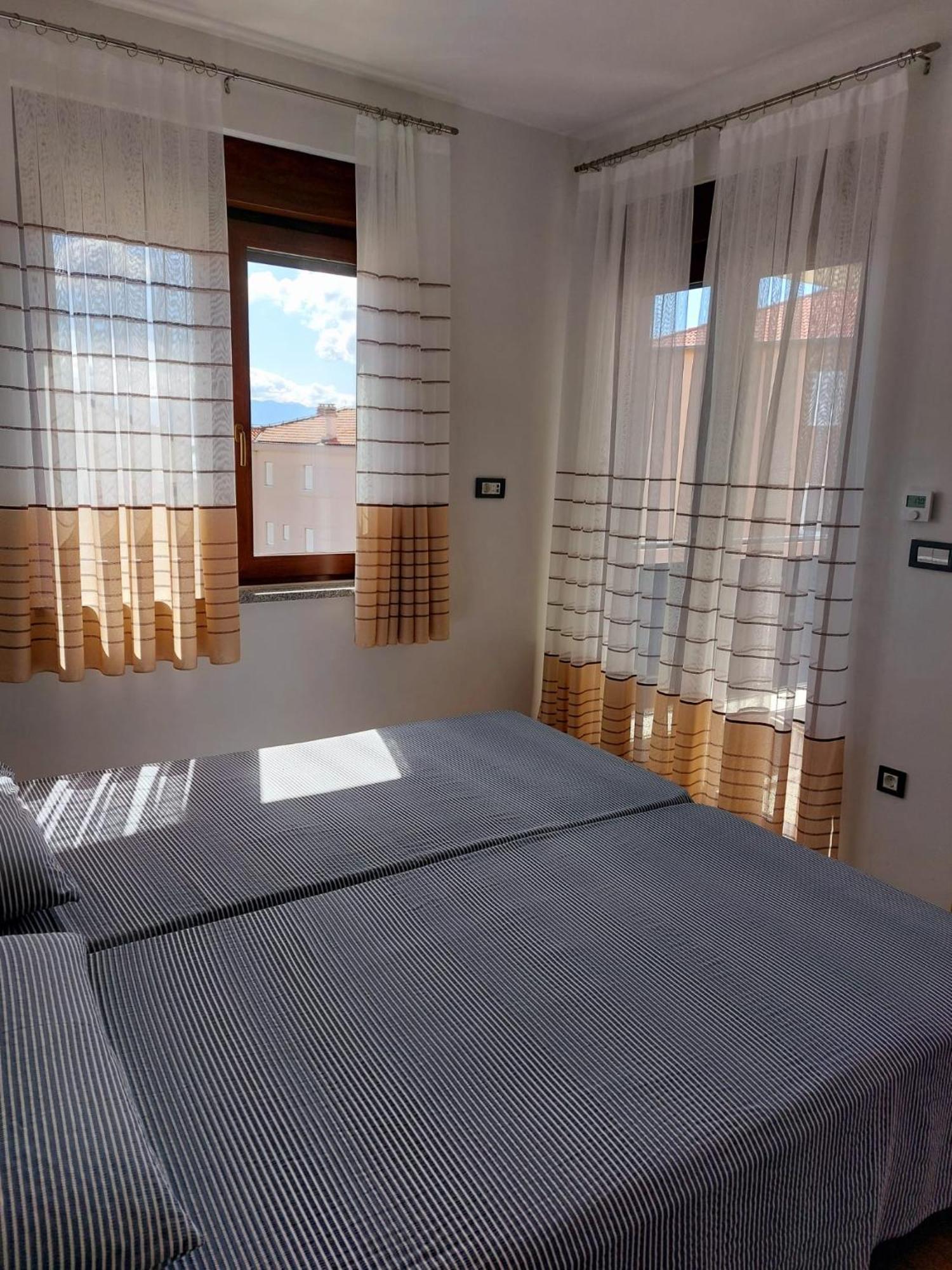Apartmani Ivana Novi Нови-Винодолски Экстерьер фото